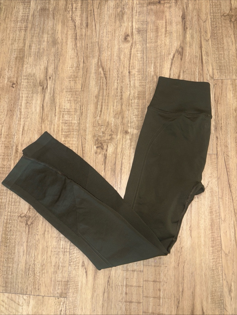 lululemon athletica Deep Olive High-Rise Leggings with Textured Panels size 3